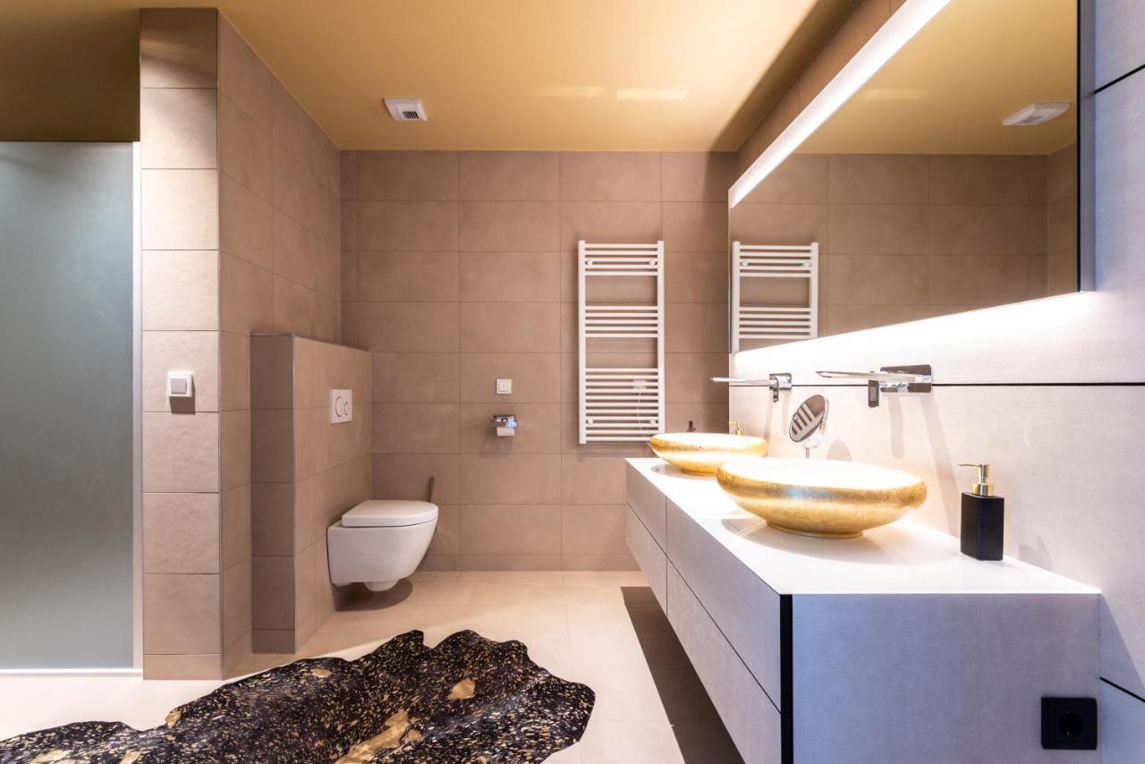 Exclusive 2Br Skyline Penthouse By Hm Apartamento Viena Exterior foto